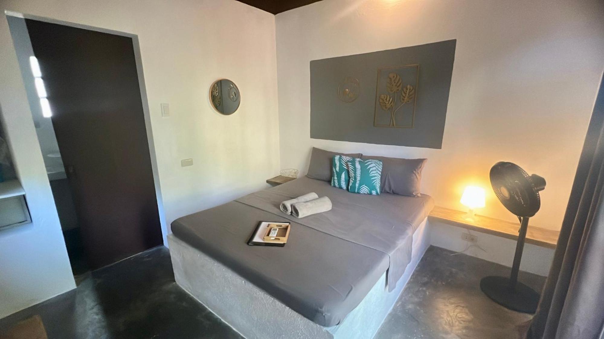 Yay Lodge Siargao, Private Room 1 With Ac & Hot Shower And Fast Starlink Wifi Генерал-Луна Экстерьер фото